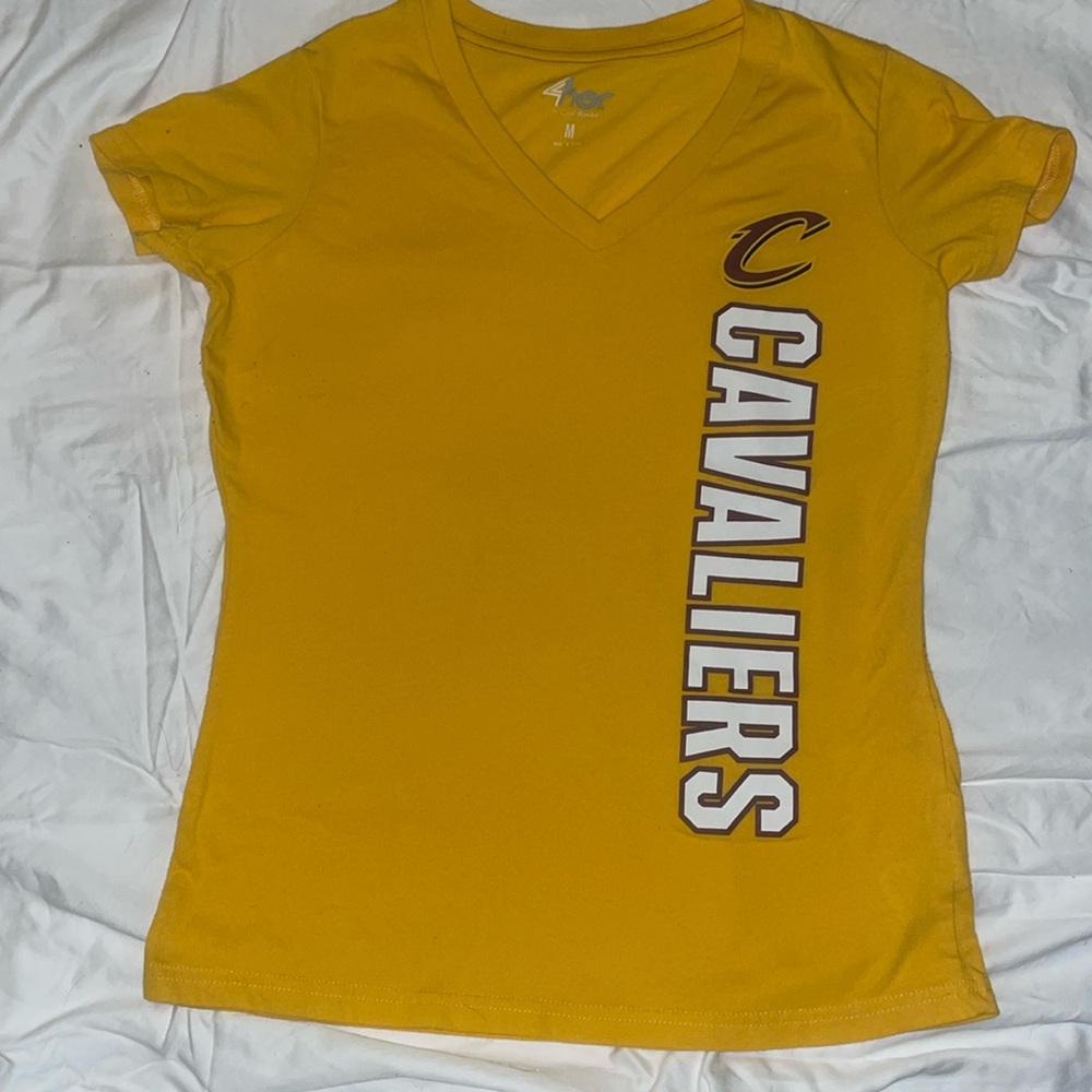 Women’s Cavs Shirt